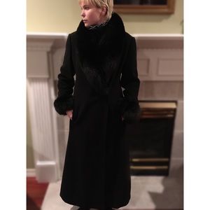 𝒱 𝒾 𝓃 𝓉 𝒶 𝑔 𝑒 | 𝐹𝑜𝓍 𝐹𝓊𝓇 𝒞𝑜𝒶𝓉